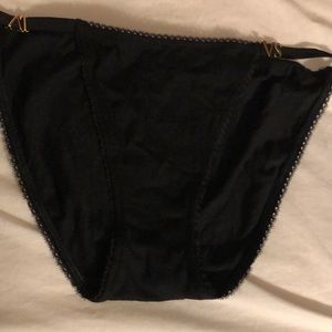 NWT VICTORIA SECRET PANTY🔴SALE
